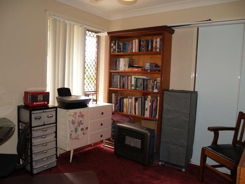 16 Kentia Circuit, Flinders View QLD 4305