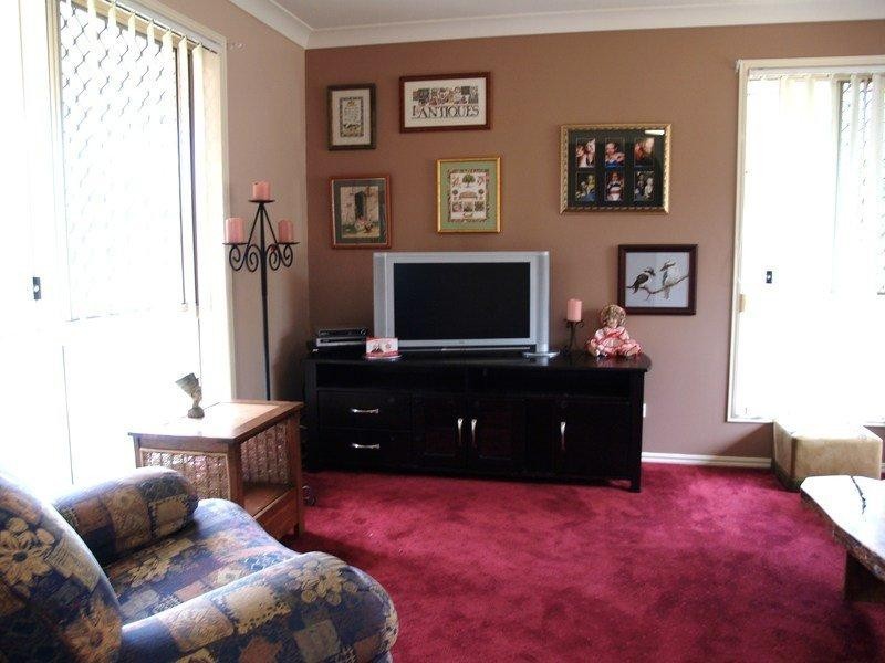 16 Kentia Circuit, Flinders View QLD 4305