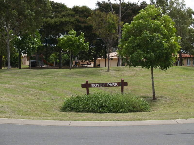 16 Kentia Circuit, Flinders View QLD 4305