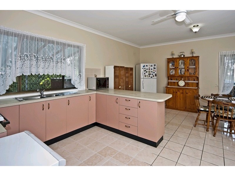 245 Wanora Road, Glamorgan Vale QLD 4306