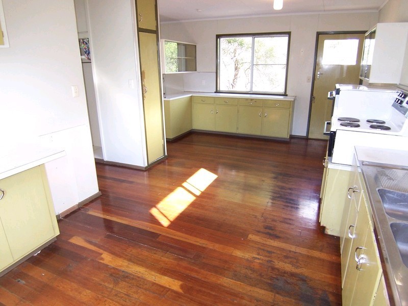1A Lion Street, Ipswich QLD 4305