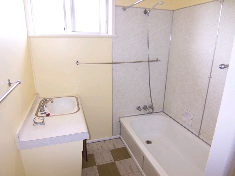 1A Lion Street, Ipswich QLD 4305