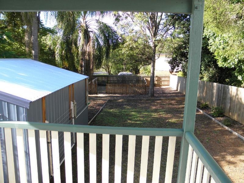 28 Thomas Street, Blackstone QLD 4304