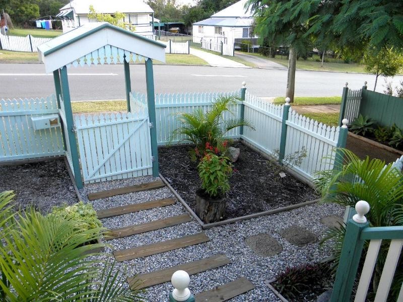 28 Thomas Street, Blackstone QLD 4304