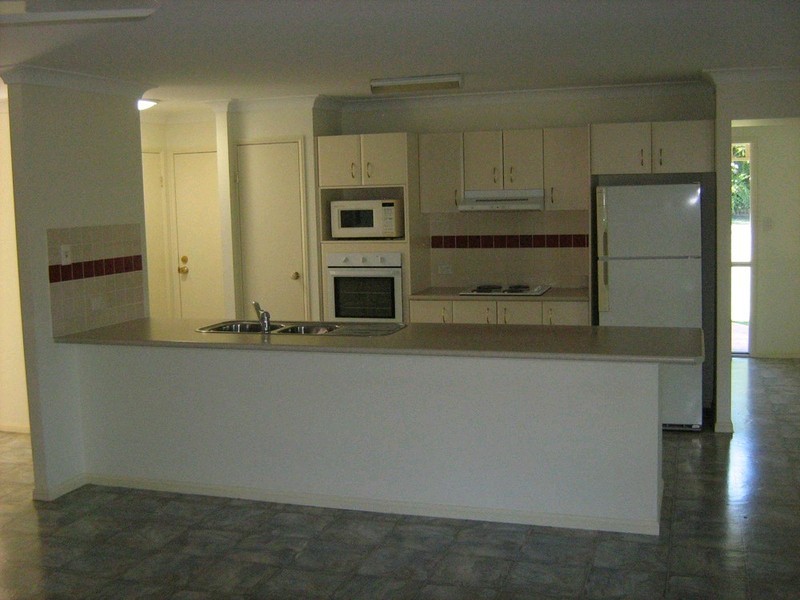 1 Cedarwood Drive, Brassall QLD 4305