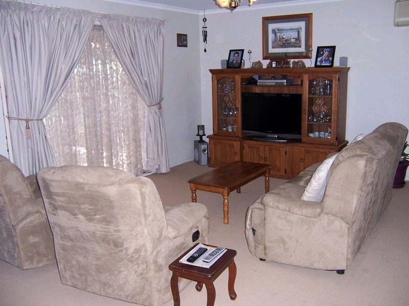 34 Burgoyne Street, Bundamba QLD 4304