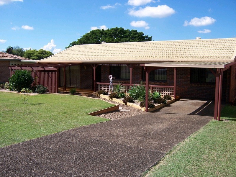 34 Burgoyne Street, Bundamba QLD 4304