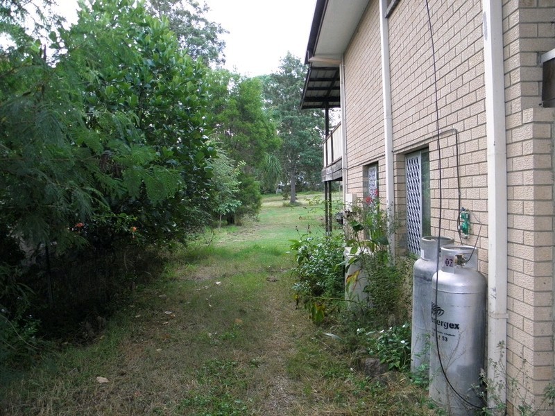 35 Caroline Street, Riverview QLD 4303