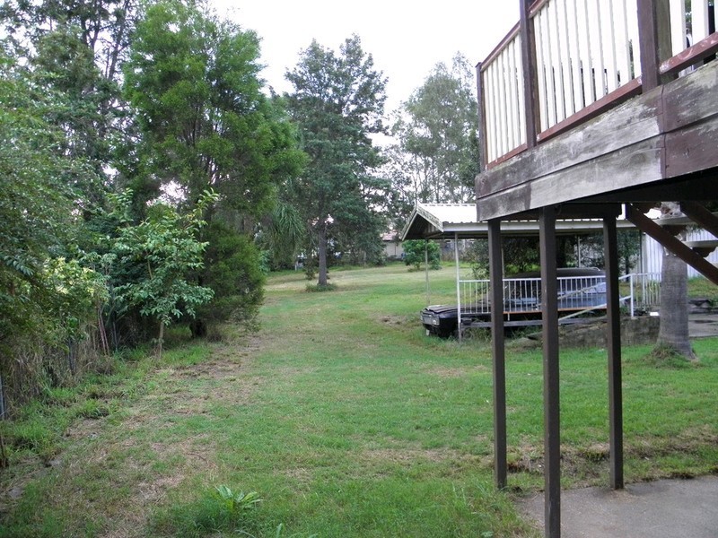 35 Caroline Street, Riverview QLD 4303