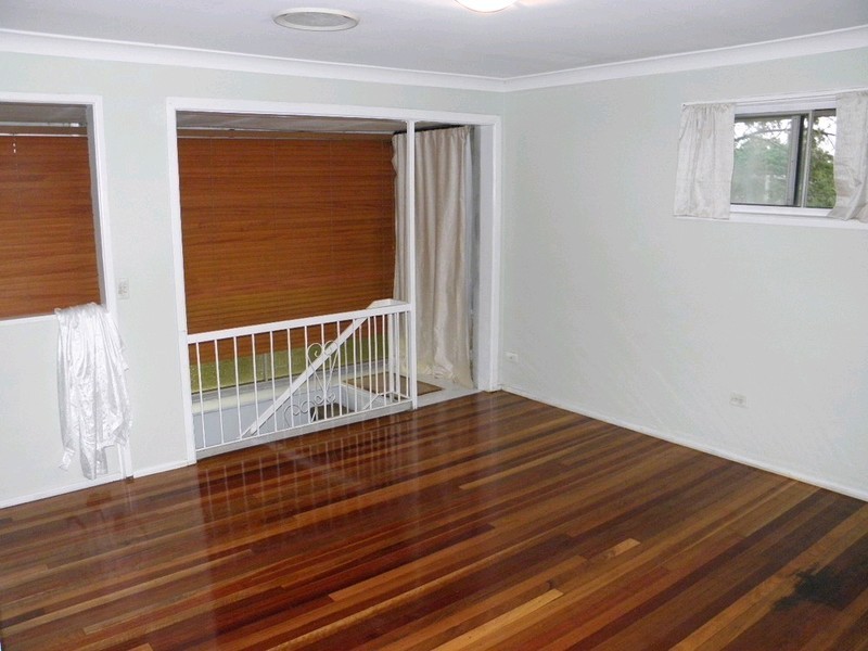 35 Caroline Street, Riverview QLD 4303