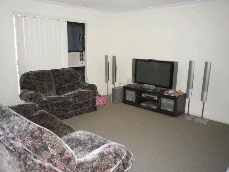 11 Anna Drive, Raceview QLD 4305