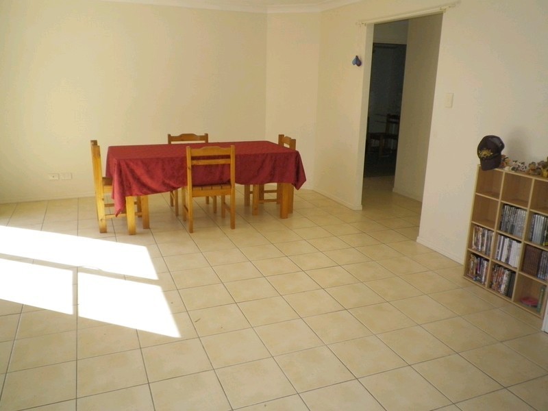 11 Anna Drive, Raceview QLD 4305