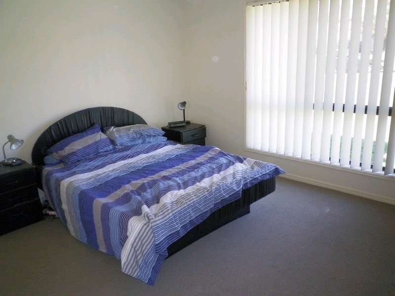 11 Anna Drive, Raceview QLD 4305