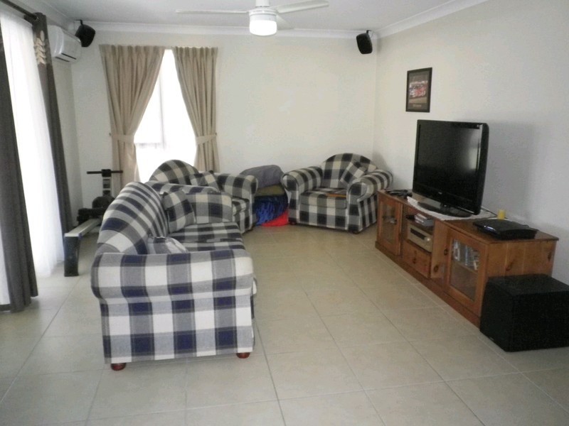 34 Glencoe Place, Thagoona QLD 4306