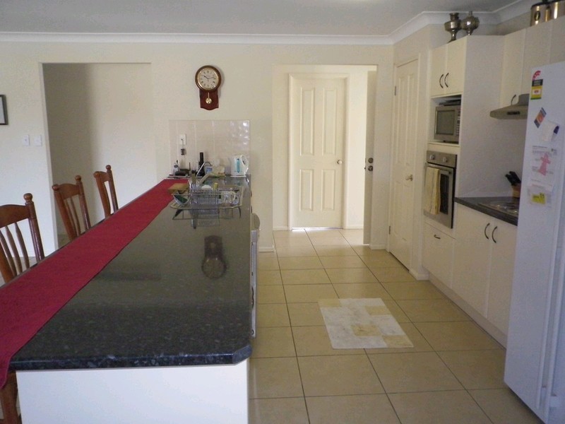 34 Glencoe Place, Thagoona QLD 4306