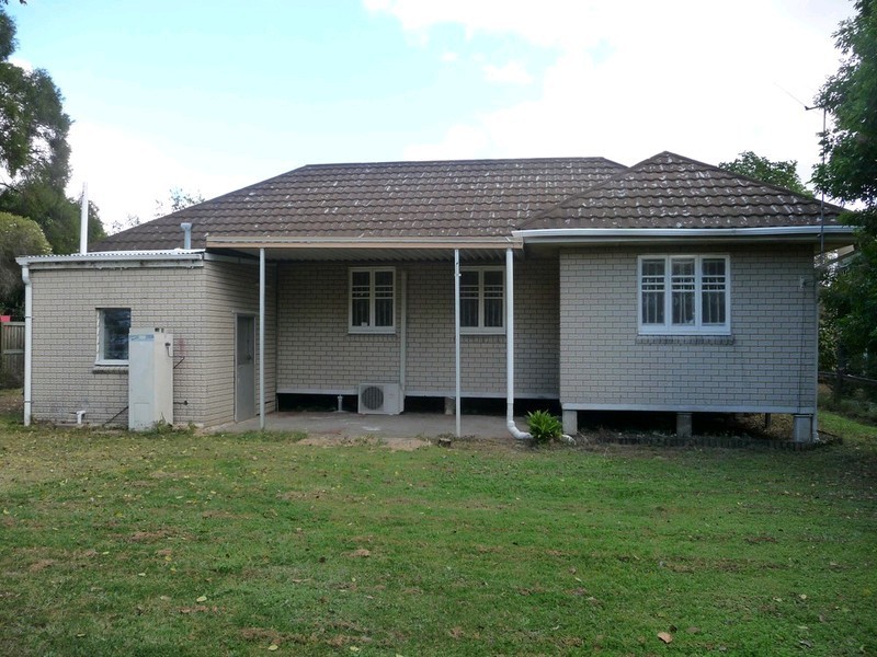 3 Cotton Street, East Ipswich QLD 4305