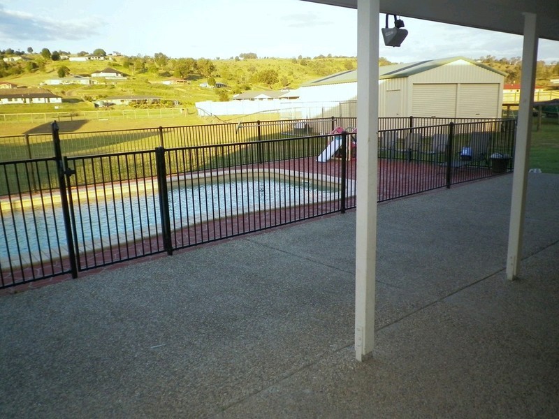 6 Eckart Court, Minden QLD 4311