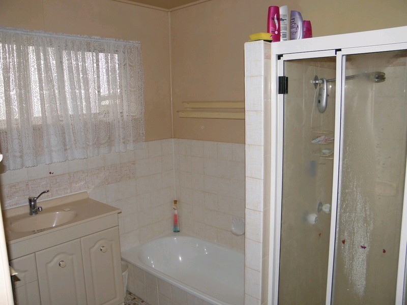 46 Logan Street, North Booval QLD 4304