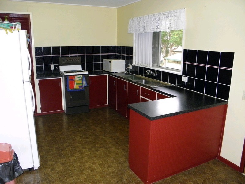 46 Logan Street, North Booval QLD 4304
