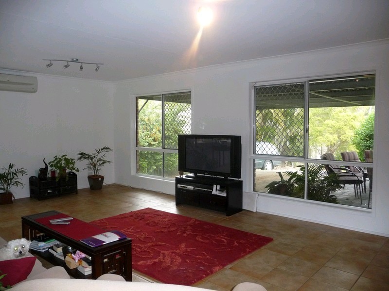 301 Mt Crosby Road, Chuwar QLD 4306