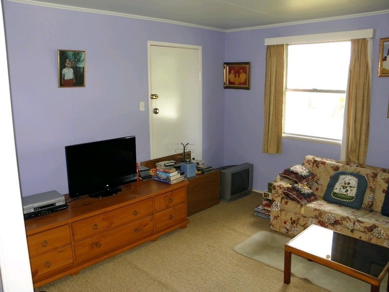 11 Macalister Street, Ipswich QLD 4305