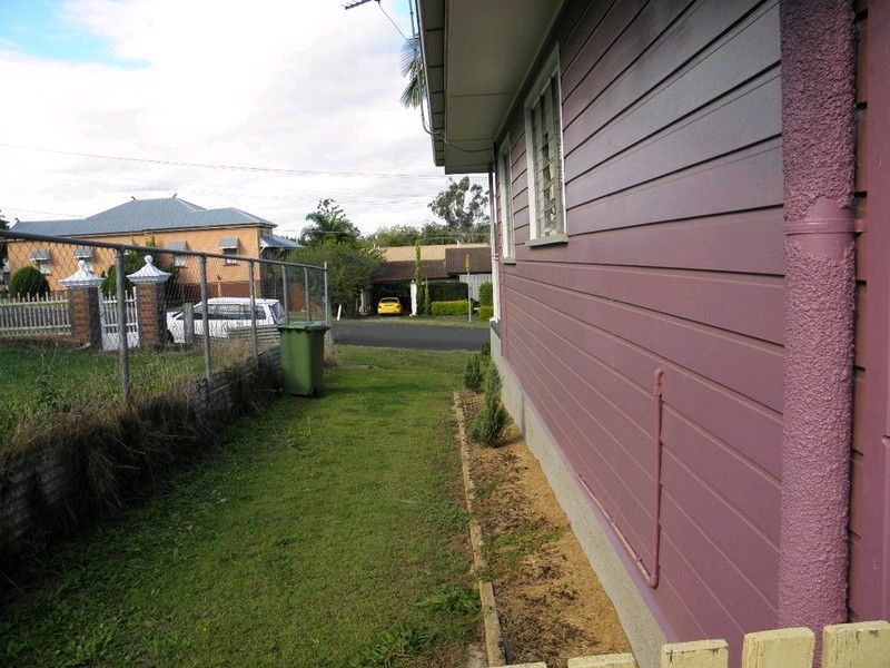 11 Macalister Street, Ipswich QLD 4305