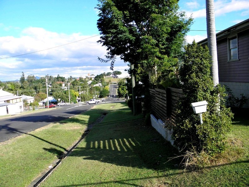 11 Macalister Street, Ipswich QLD 4305