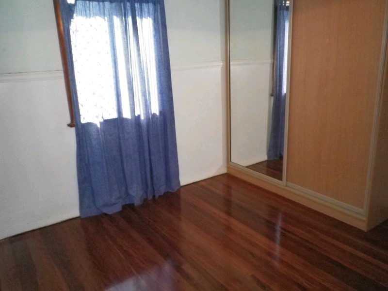 45 Earl Street, Dinmore QLD 4303