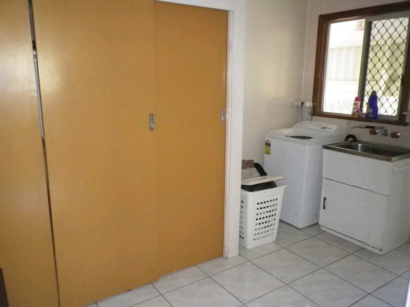 45 Earl Street, Dinmore QLD 4303