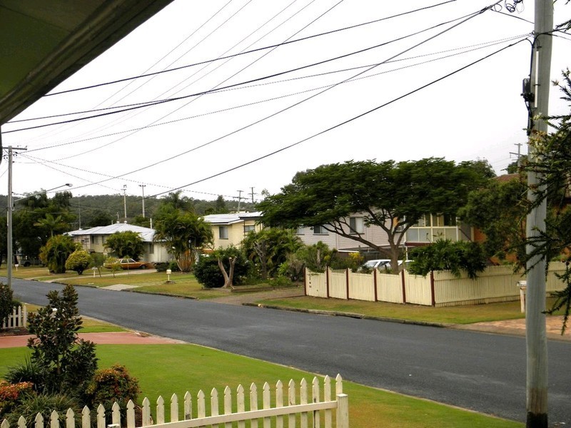 18 Trudy Street, Raceview QLD 4305