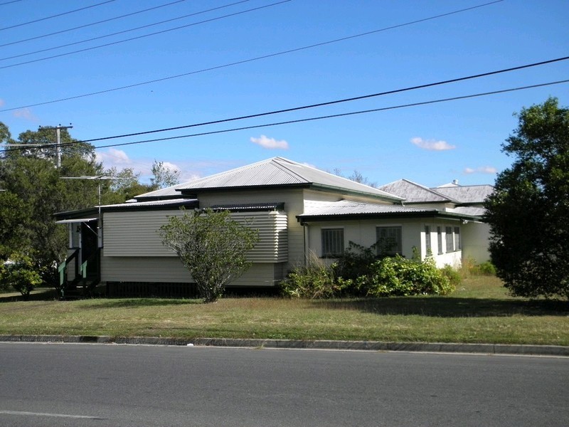 34 Clifton Street, Booval QLD 4304