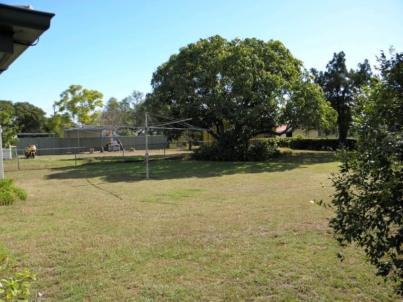 34 Clifton Street, Booval QLD 4304