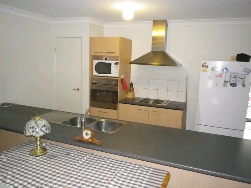 17 Comona Court, Wulkuraka QLD 4305