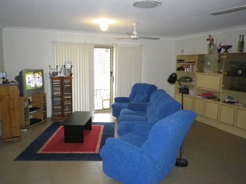 17 Comona Court, Wulkuraka QLD 4305