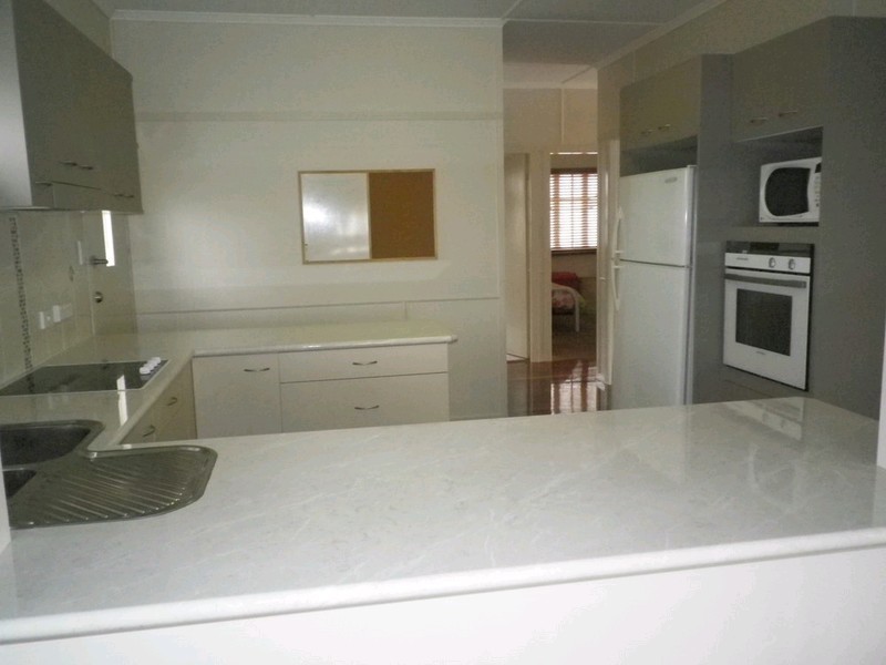 12 Chilcot Street, Silkstone QLD 4304