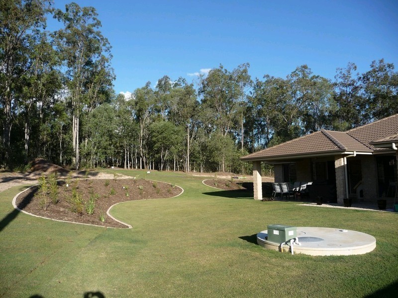 9 Merlot Place, Pine Mountain QLD 4306