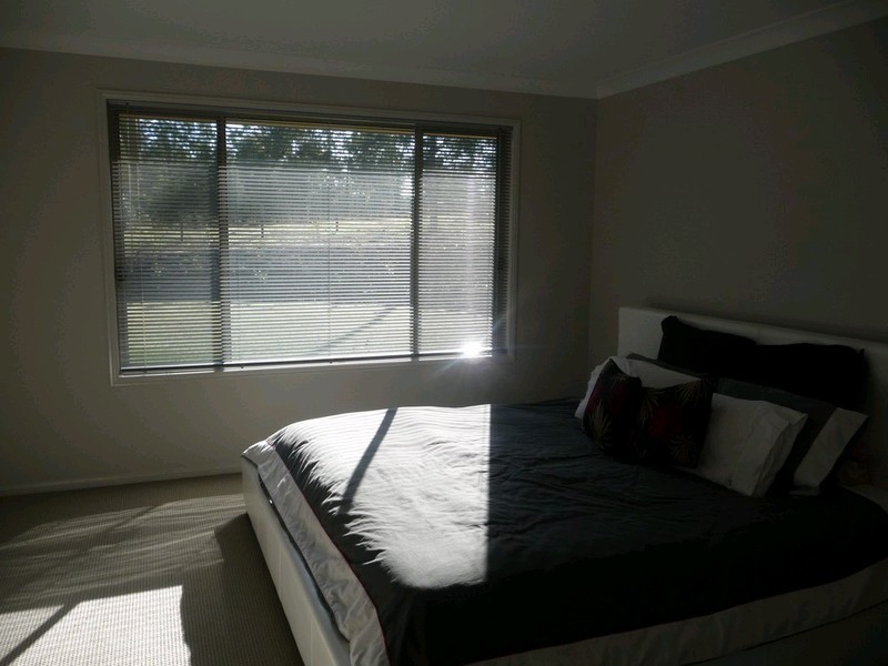 9 Merlot Place, Pine Mountain QLD 4306