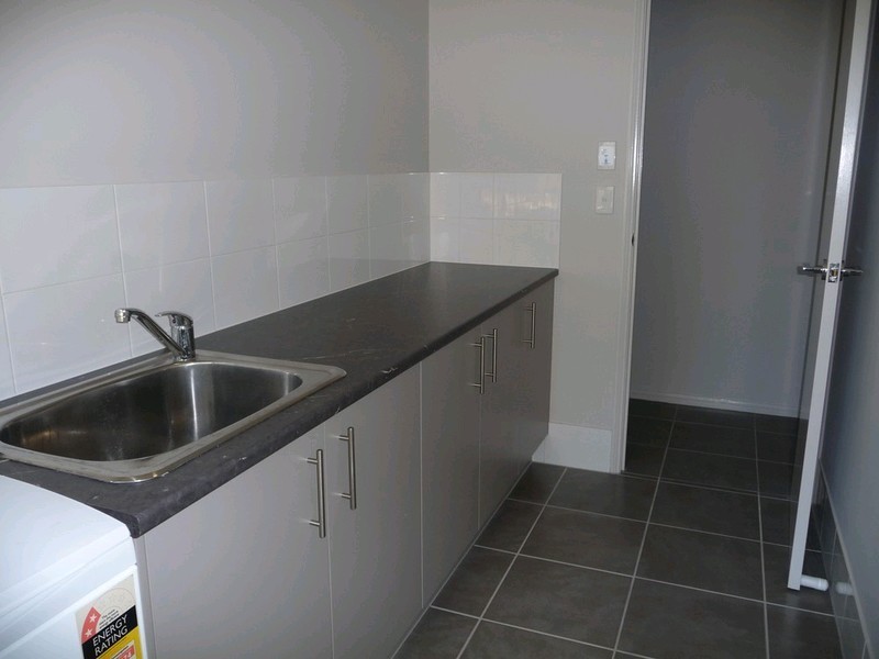 9 Merlot Place, Pine Mountain QLD 4306