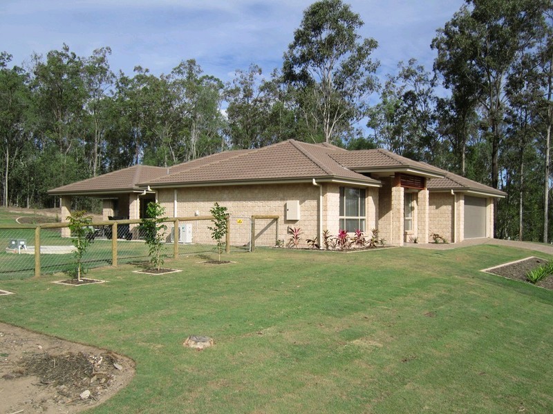 9 Merlot Place, Pine Mountain QLD 4306