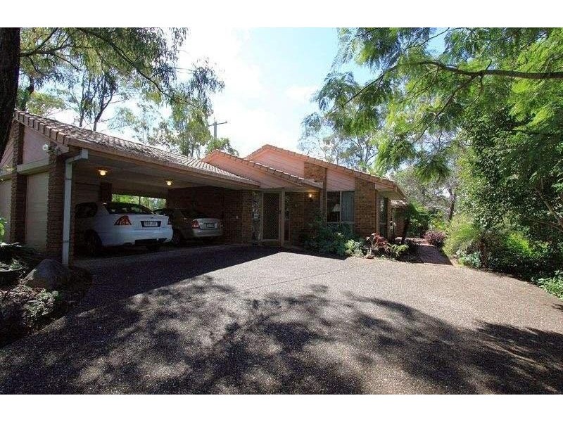 2 Coreen Court, Karana Downs QLD 4306