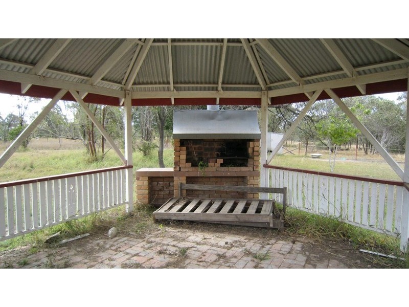 49 Tarana Avenue, Thagoona QLD 4306