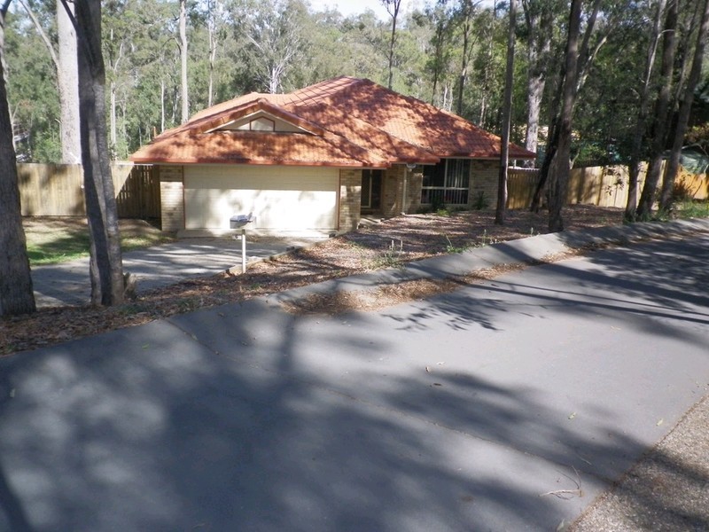 6 Azure Street, Goodna QLD 4300