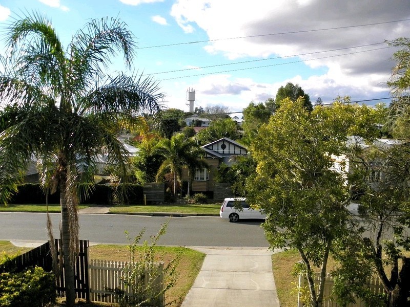 1a Fifer Street, Eastern Heights QLD 4305