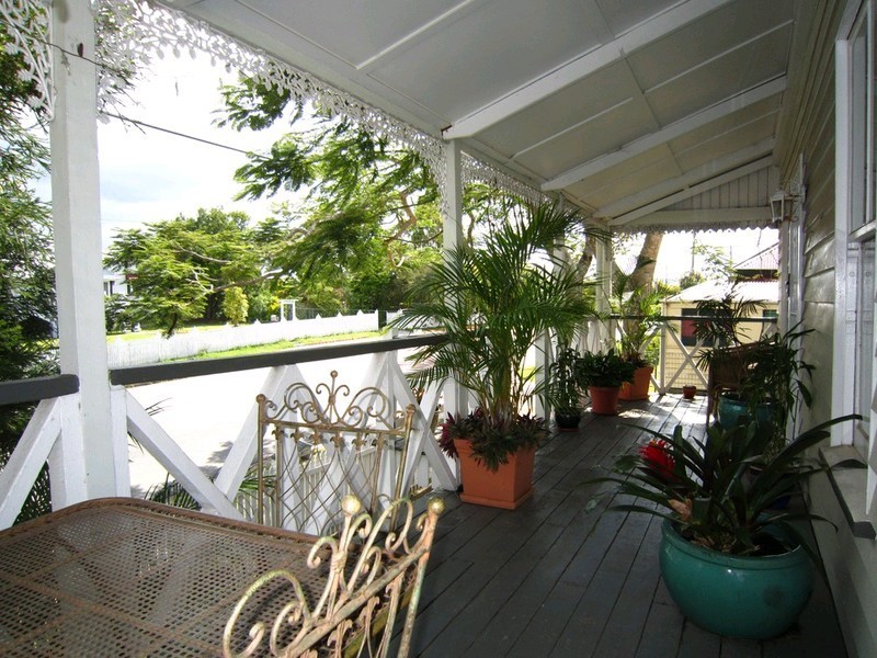 162 Blackstone Road, Silkstone QLD 4304