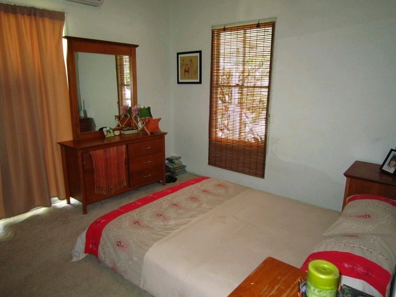 162 Blackstone Road, Silkstone QLD 4304