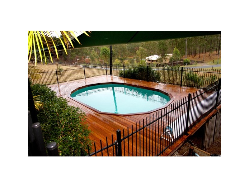 31 George Holt Drive, Mount Crosby QLD 4306
