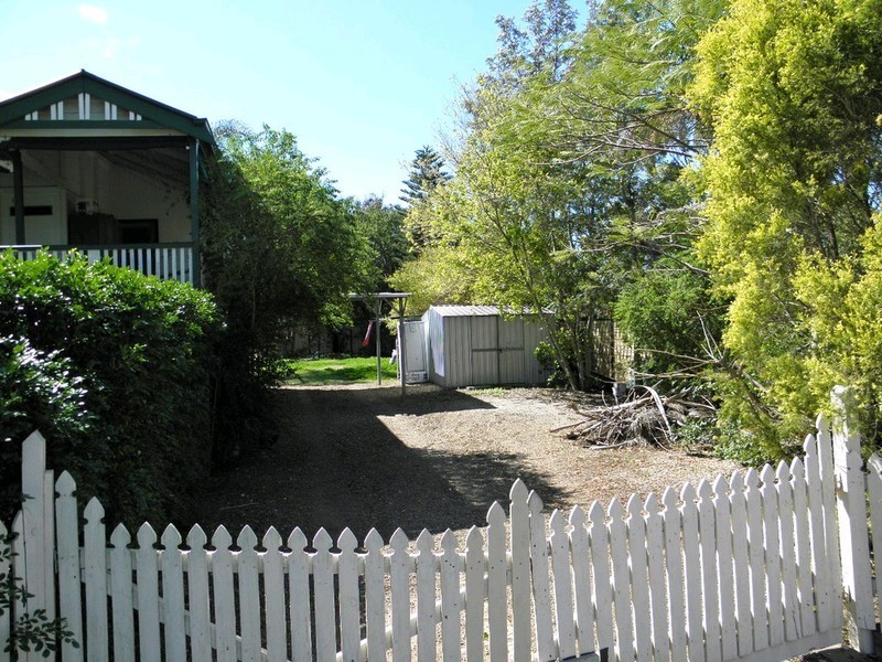 10 Chubb Street, One Mile QLD 4305