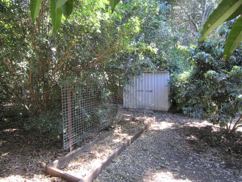 1 Clifton Street, Booval QLD 4304