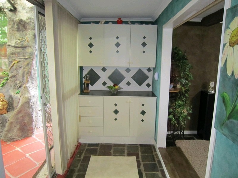 29 David Street, North Booval QLD 4304