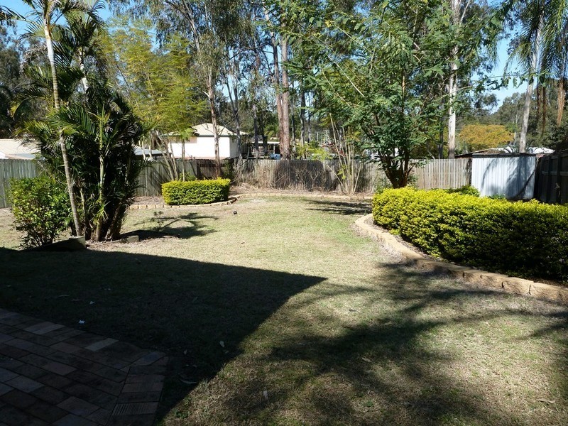 17 Tamatea Drive, Bellbird Park QLD 4300